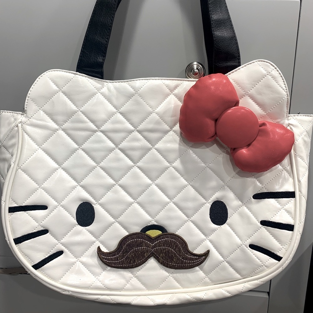 Rare-Vintage Hello Kitty white embossed bag